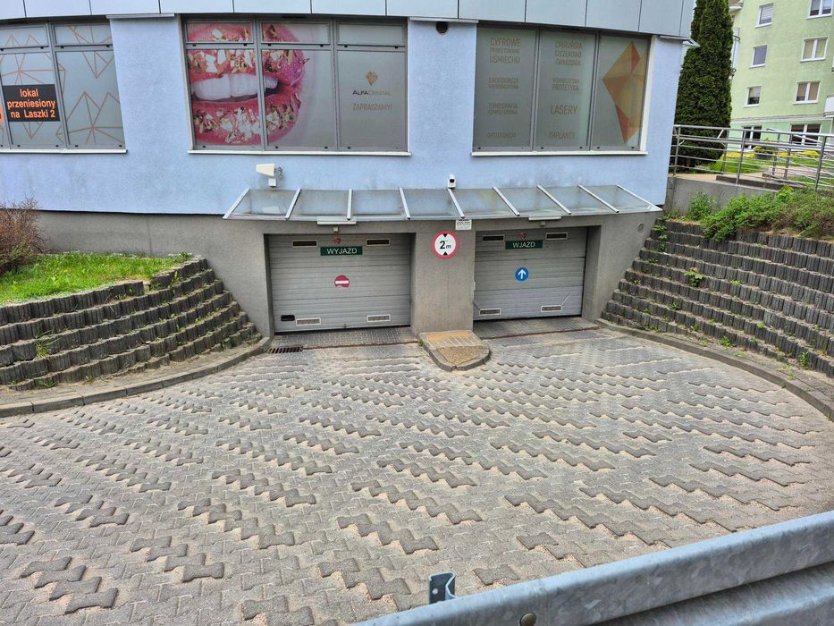 Miejsce postojowe w garażu podziemnym do wynajęcia, ul. Iwaszkiewicza