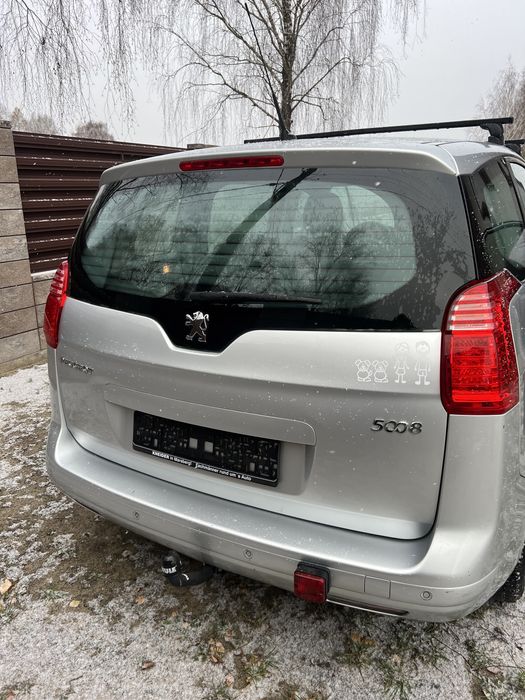 Задня Ляда Peugeot 3008 5008 Кришка багажника Пежо 5008 3008 Кляпа