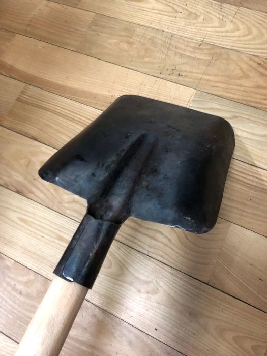 Совковая лопата стальная времен СССР 80 г. уборка снега / строит. мат