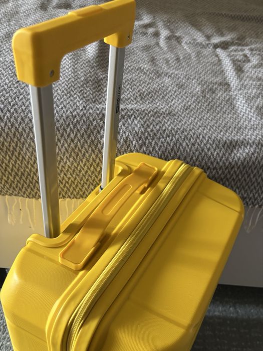 Валіза маленька (чемодан) EuroHome 39 л Жовта