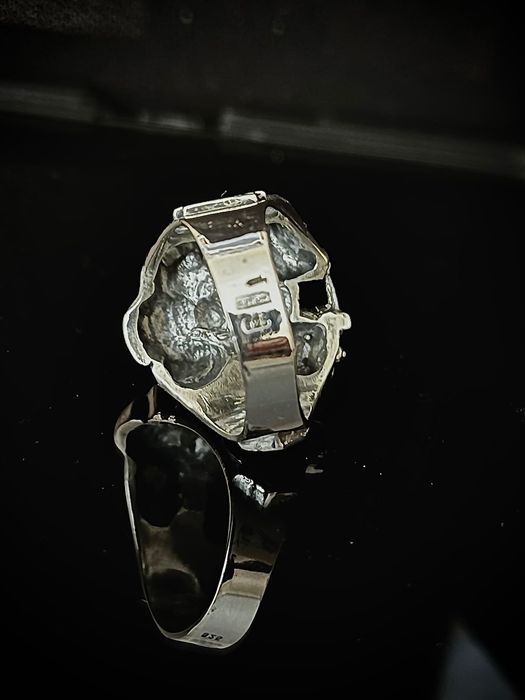 Idealny prezent .Srebrny sygnet “ śilnik Harley Davidson „ 1929-39r