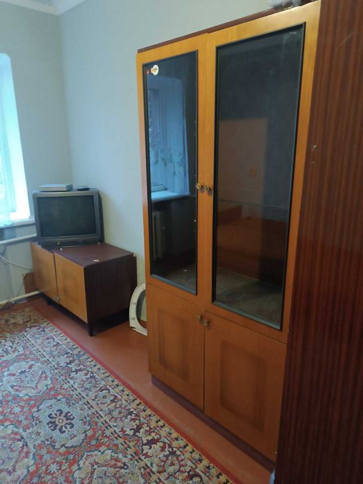 Продам  кімнату в гуртожитку   центр