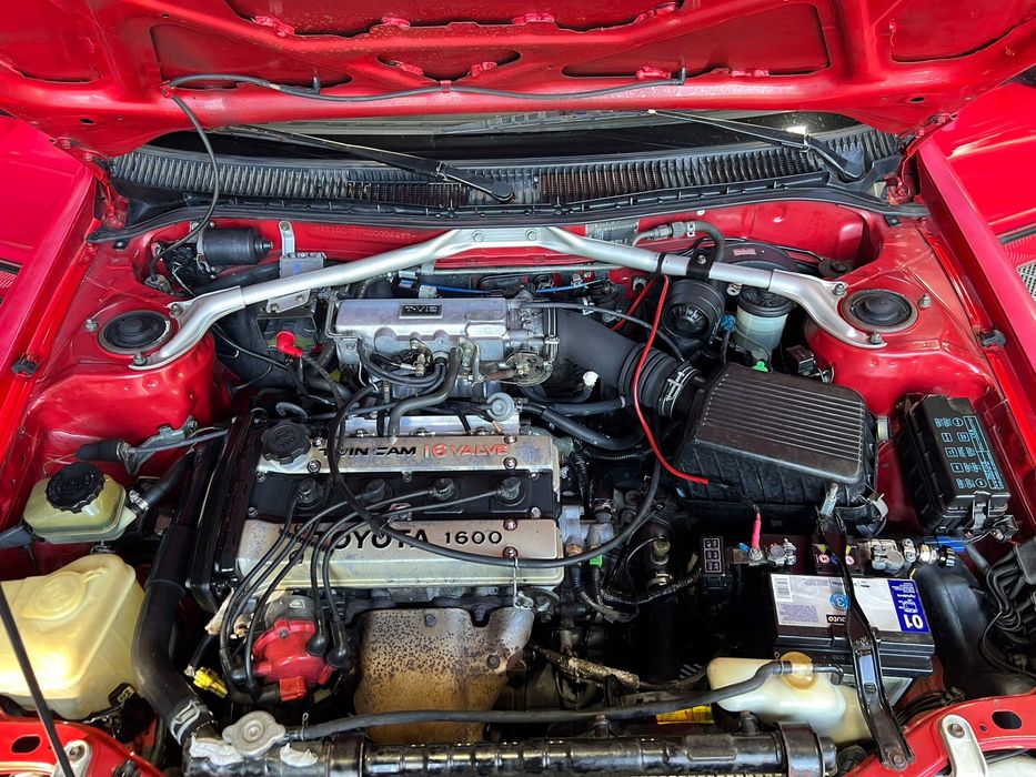 Toyota Corolla GTI 16V 1600cc – 125cv (aceito trocas)