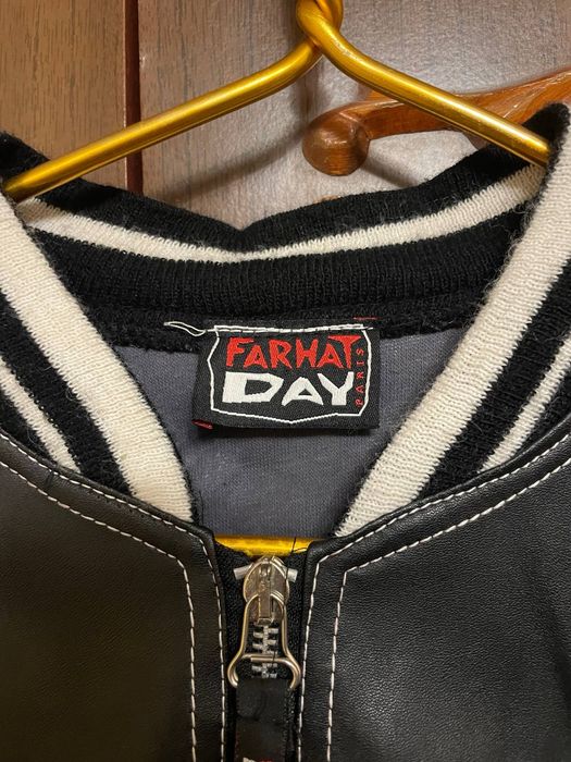 Кожаная куртка бомбер женская