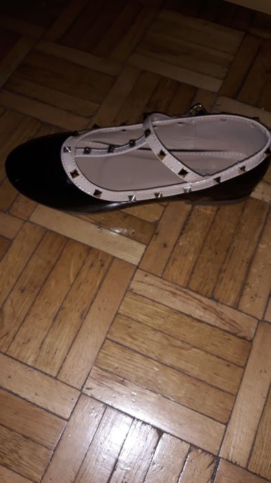 Buty dziewczęce  lakierowane