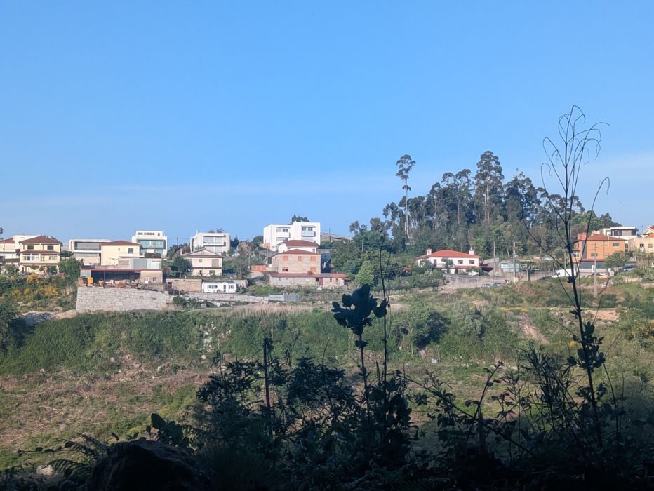Terreno construção 625 M2  em Espinho Braga
