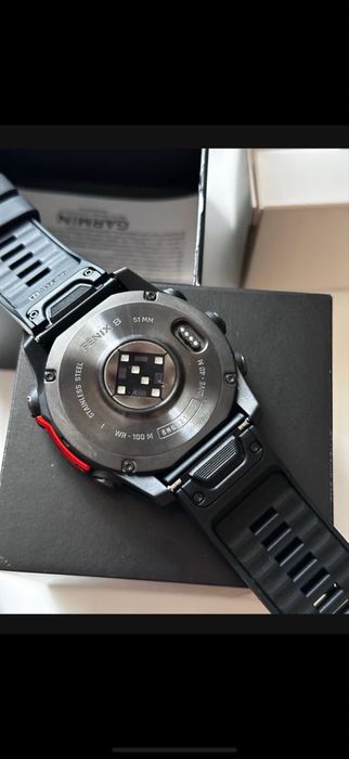 Годинник Garmin Fenix 8