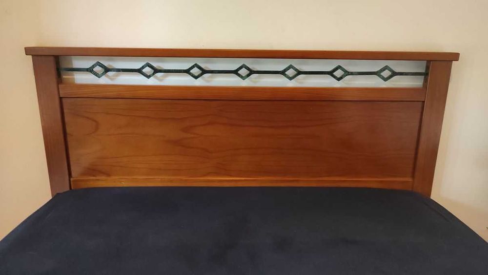 Cama de Casal Madeira+colchão+estrado