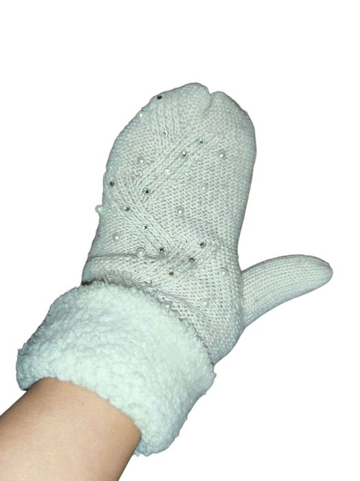 Grube ciepłe rękawiczki z perełkami i kryształkami