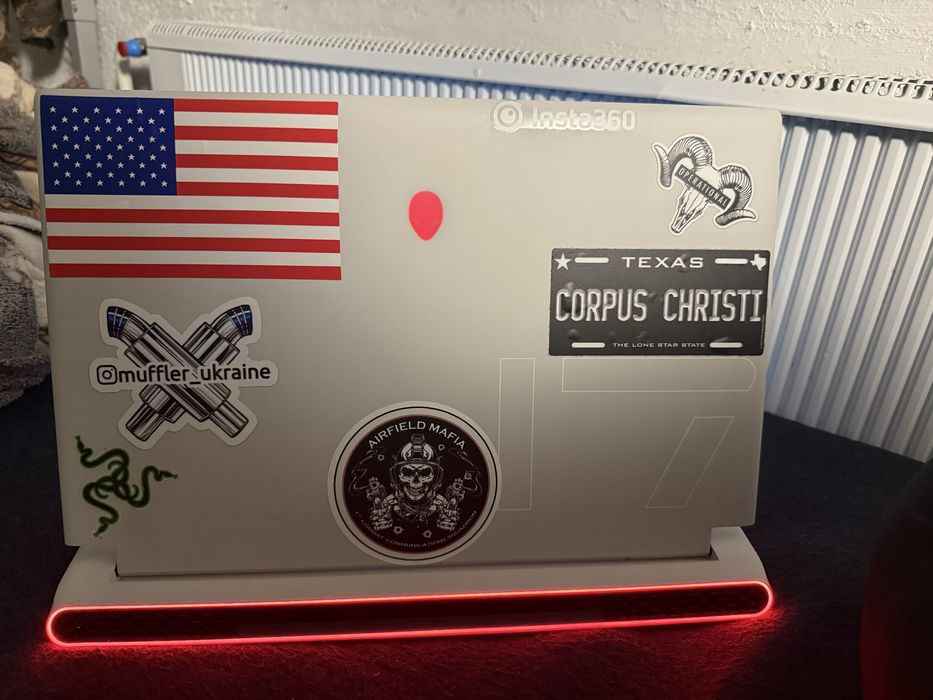 Dell Alienware X17 R2 intel core i9-12900HK, 3080TI 64GB 2TB SSD