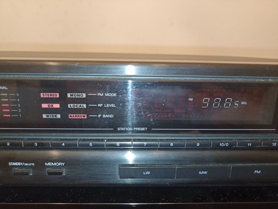 Sintonizador Aiwa XT 950