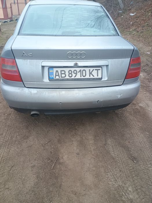 Ауді А4 б5 1,6 газ/ бенз