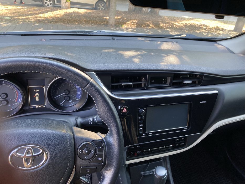 Продал Тойту Короллу