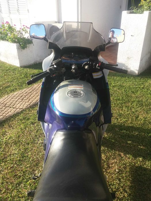 Yamaha FJ1200 – Clássica, Fiável e Muito Bem Estimada