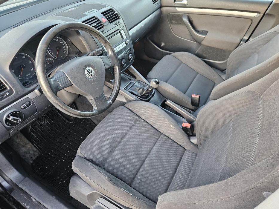 Volkswagen Golf 5 2.0 tdi 140km 2003 rok, climatronic