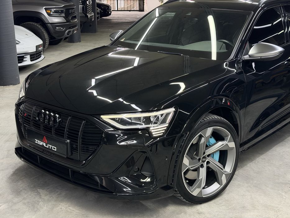 Audi E-tron S Quattro