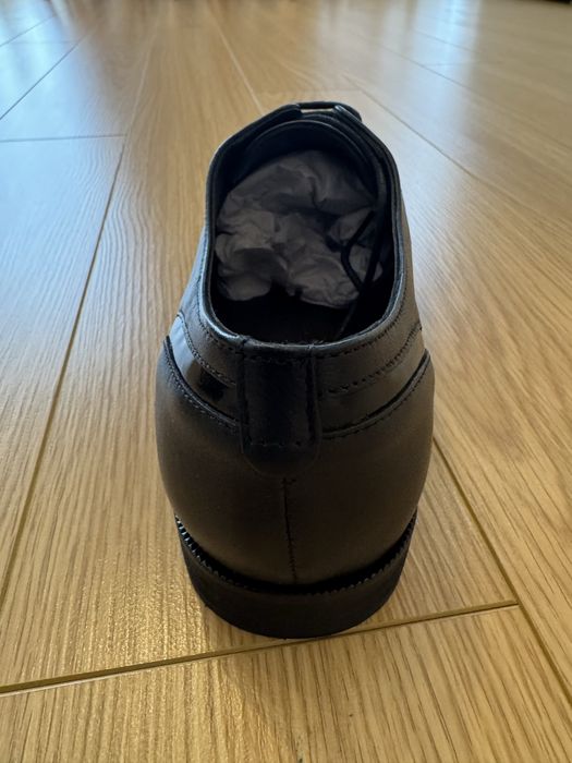 Sapatos em pele Marco Bonelli - 39 - novos