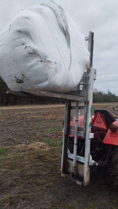 Podnośnik paleciak do ciagnika