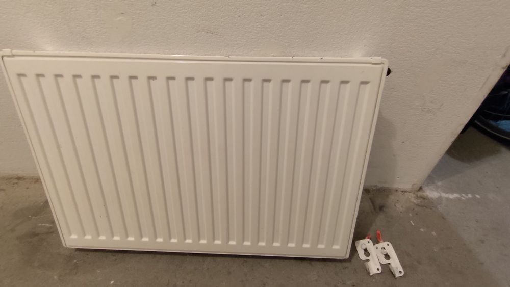 Grzejnik z przyłączem dolnym 50mm