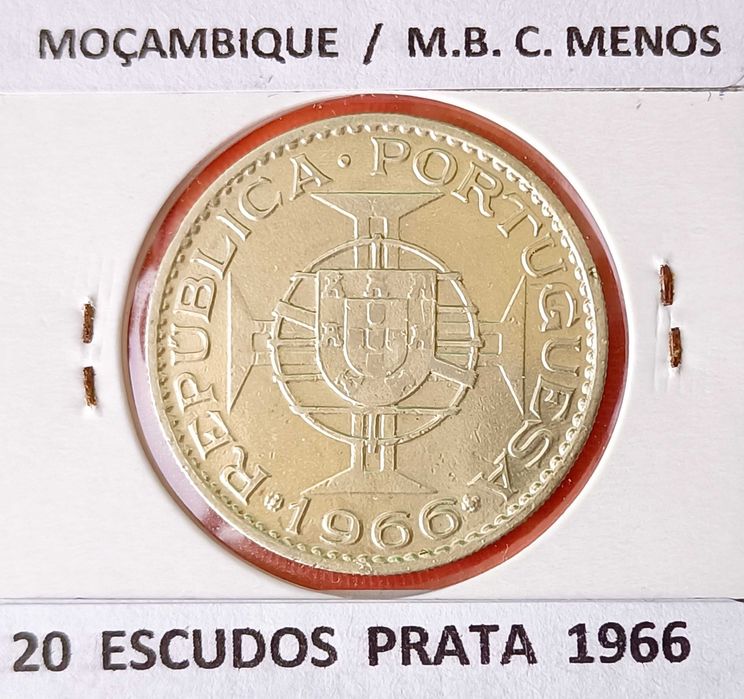 2 Moedas Portuguesas 20 Escudos da ex. Colónia Moçambique ( Prata )