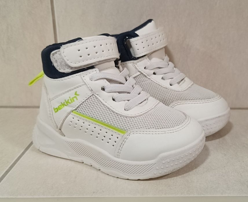 Sportowe buty dziecięce