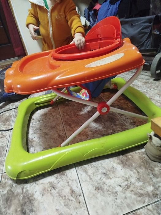Продам ходунки дитячі