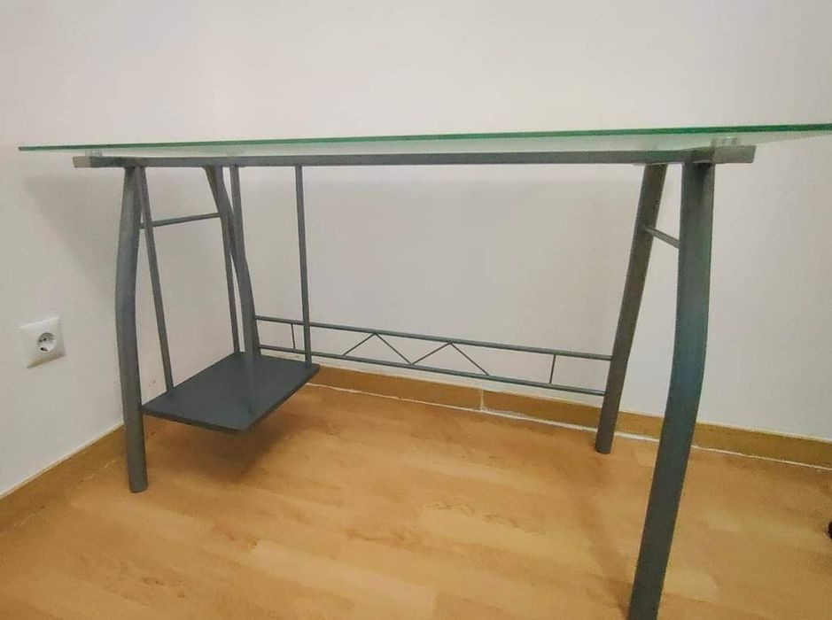 Mesas/secretárias em vidro