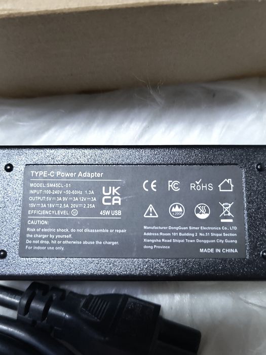 Zasilacz USB-C uniwersalny adapter do laptopów i urządzeń mobilnych