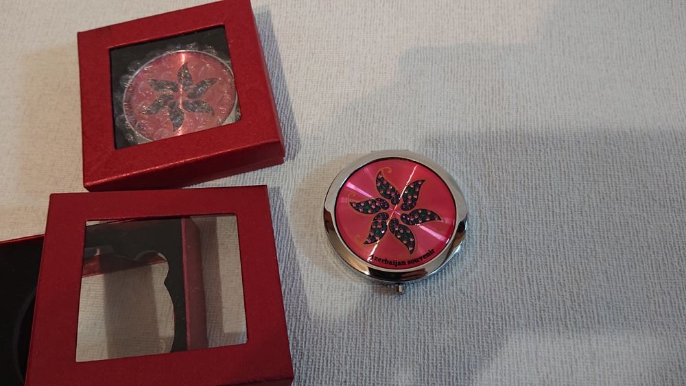 Зеркальце карманное косметическое зеркало азербайджанский сувенир