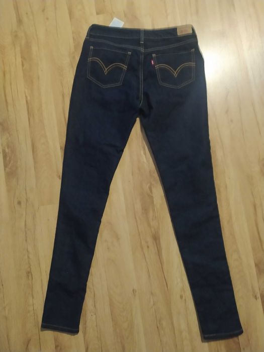 Granatowe damskie jeansy Levi's legging 30/32