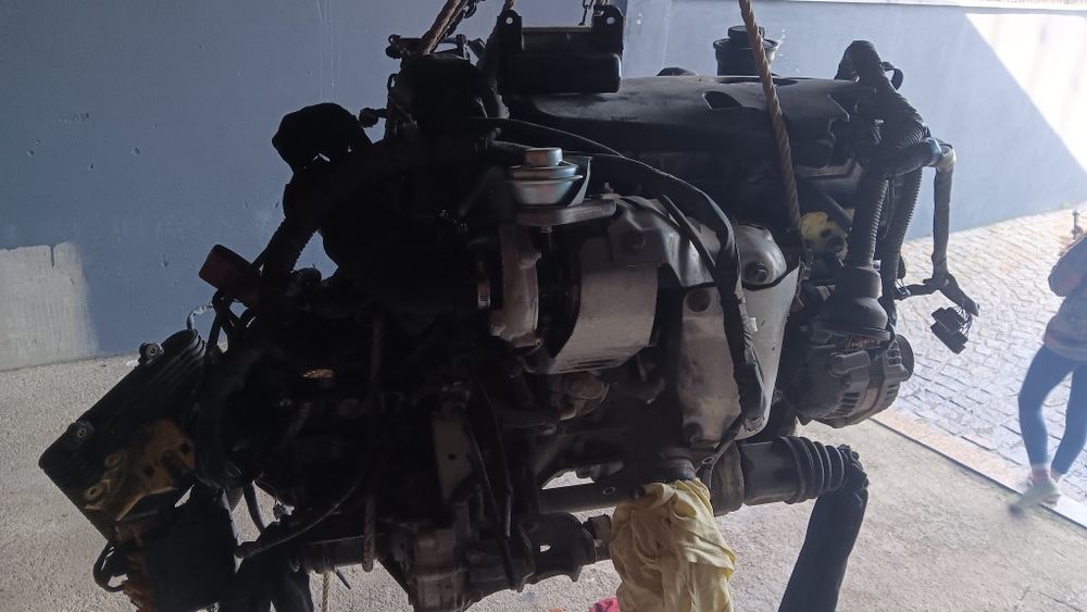 Motor  2000 gasoleo  e componentes