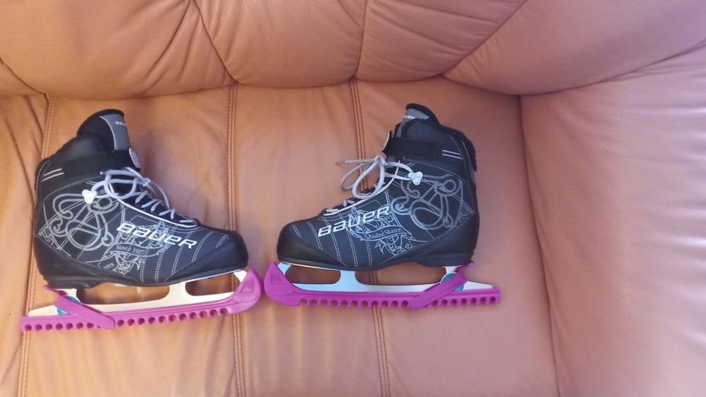 Łyżwy figurowe Bauer Quality Skates R42 Wkładka 27 cm Super stan