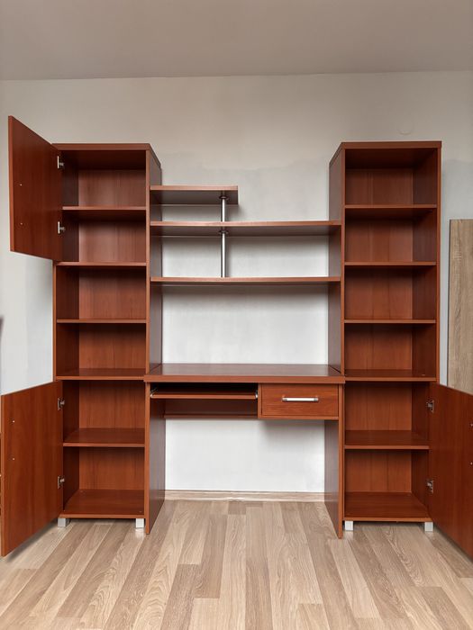 Meblościanka z biurkiem