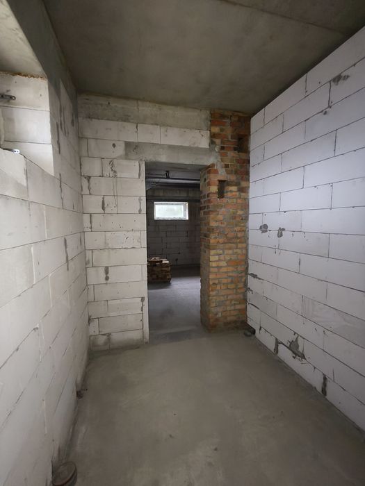 Продаж будинку  двохповерхового