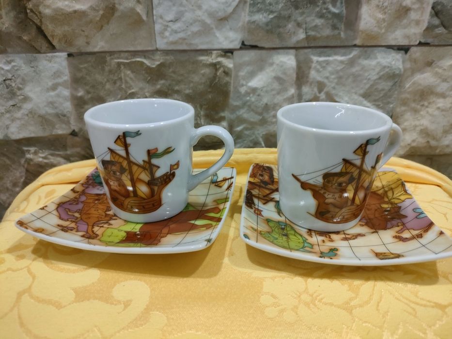 Chávenas café com pires, Gato preto. NOVO.
