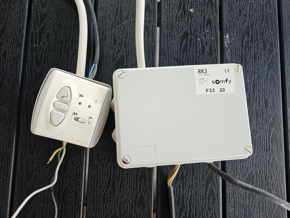 Sterownik przekaznikow sterownik Somfy RK2