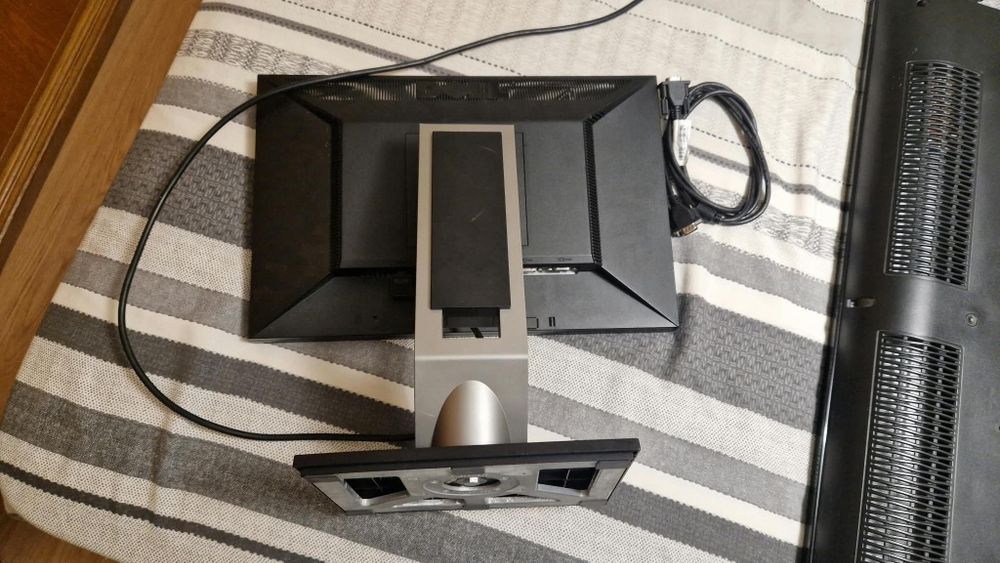 Monitor Dell 24"