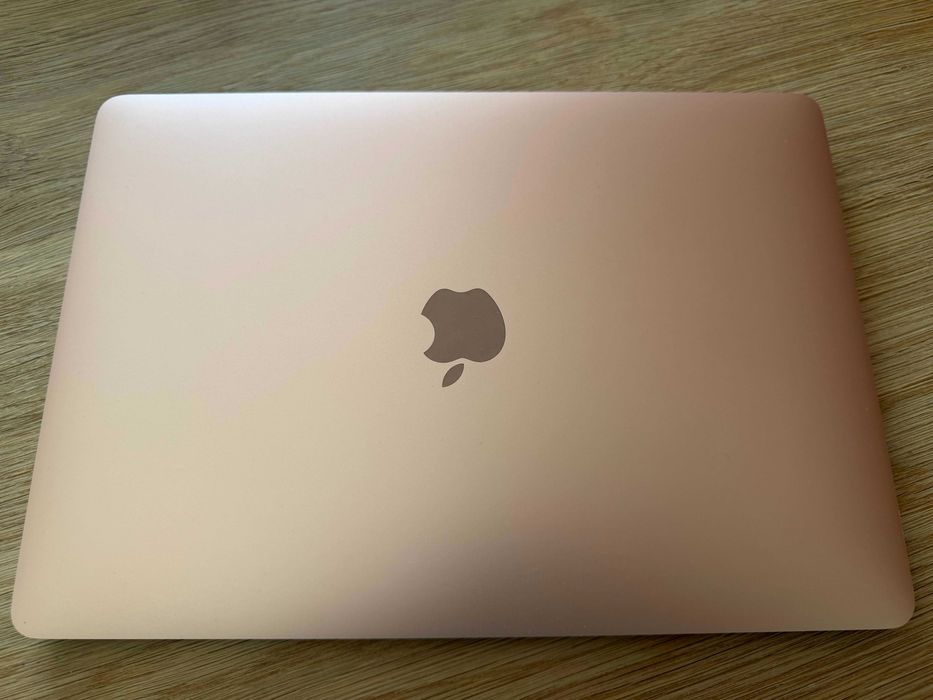 Macbook Air Retina 13-calowy 8GB