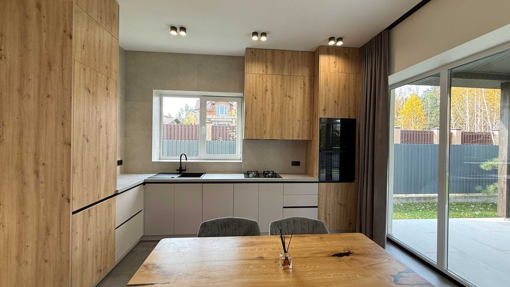 Продаж Сучасного Будинку з Ремонтом в Лісовій Частині с.Стоянка