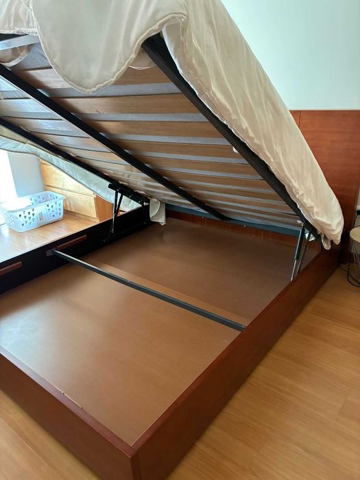 Cama de casal Cerejeira