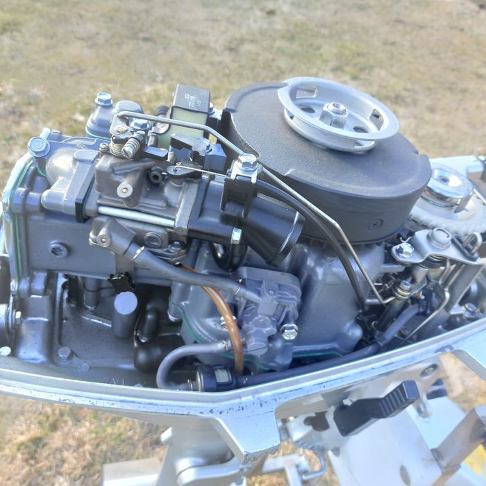 Silnik zaburtowy honda 6 km ,4sow