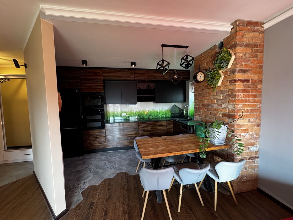 Nowoczesne niskie opłaty 52 m² centrum balkon klimatyzacja miejsce parkingo bowe, piwnica, miejsce na wózki rowery bezcicha widokowa okolica