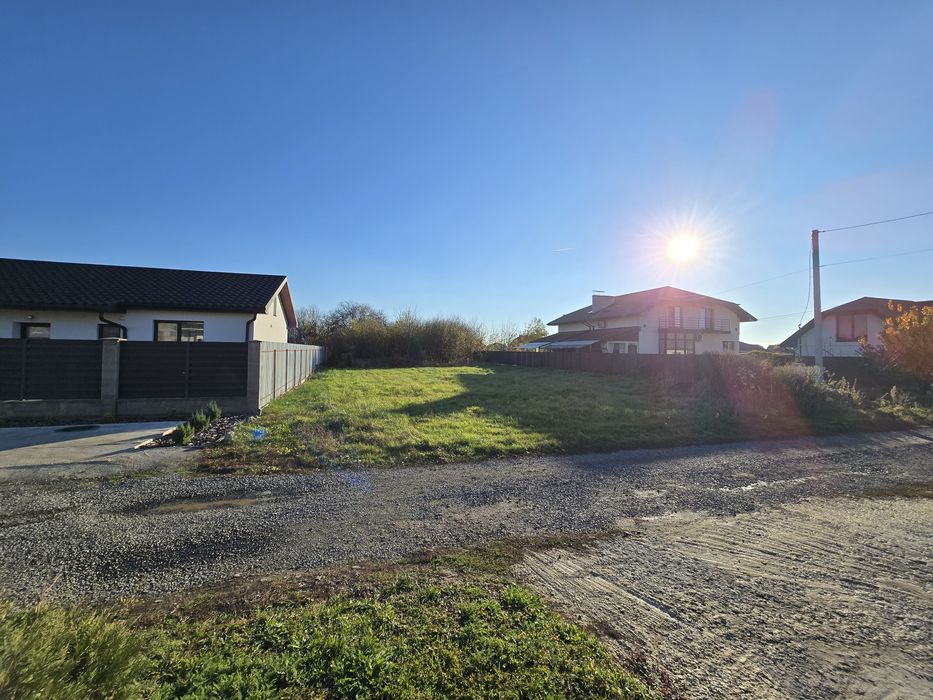 ПРОДАЖ гарної земельної ділянки в популярному районі поруч з Ужгородом