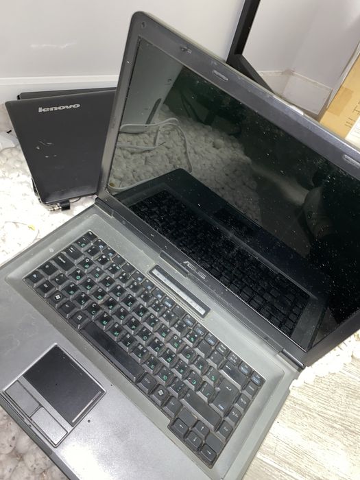 Ноутбук на запчасти или под ремонт: 250 грн. - Ноутбуки Дніпро на Olx