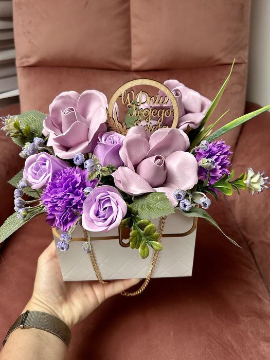 Torebka box z kwiatami mydlanymi na różne okazje