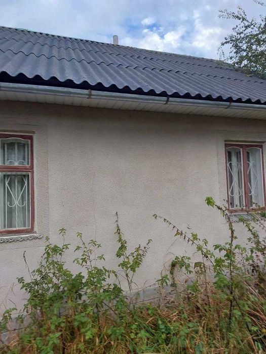 Домоволодіння в Іванківцях зі зручностями,  можна під Є-відновлення