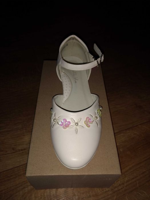 Buty do komunii  rozmiar  34