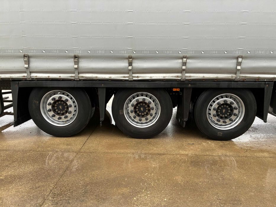 2021 Semi-Reboque Schmitz Cargobull SCS 24 com Cortina Lateral