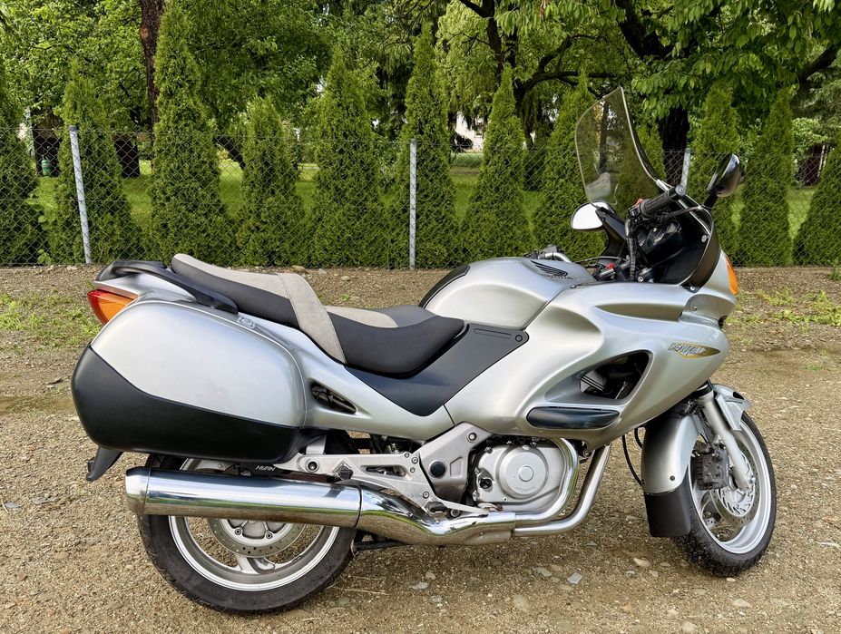 Honda Deauville 650