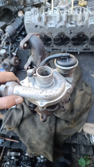 Турбіна 1.4 1.5 1.6hdi Peugeot 208 ford citrien berlingo c3